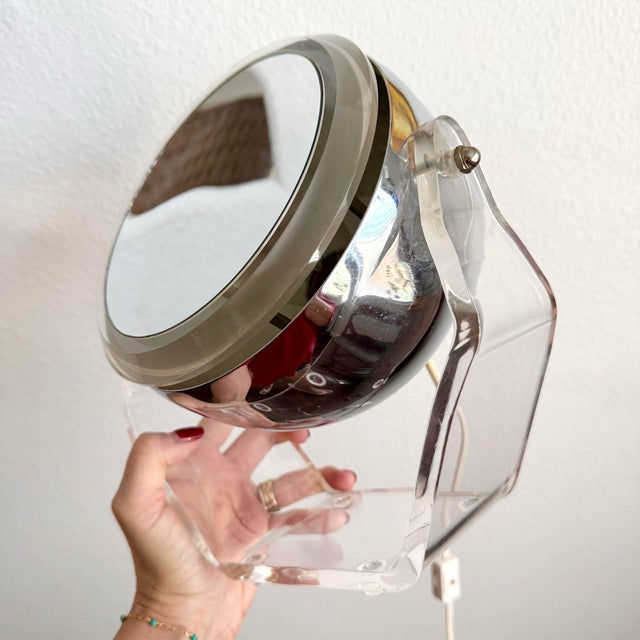 Vintage Modern Rialto Vanity Mirror Light Lucite & Chrome Eye Ball MCM 1970s For Sale - Image 9 of 11