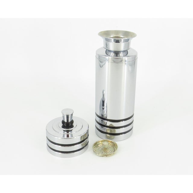 Metal 1930s Howard Reichenbach for Chase Art Deco Cocktail Shaker For Sale - Image 7 of 11