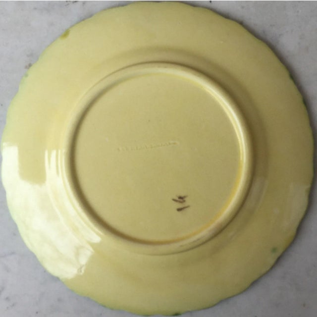 1880 Majolica Birds With Grapes Sarreguemines Plate For Sale In Austin - Image 6 of 7