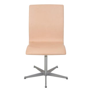 Oxford Chair in Leather by Arne Jacobsen, 1985 For Sale
