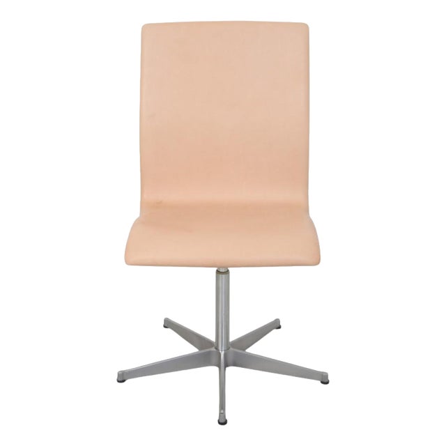 Oxford Chair in Leather by Arne Jacobsen, 1985 For Sale