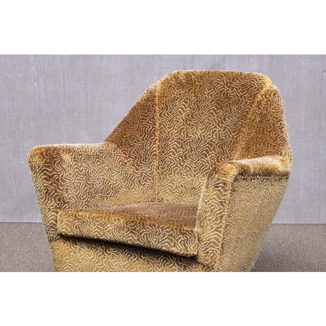 Bronze Patterned Velvet Armchair attributed to Ariberto Colombo, Italy, 1950s For Sale - Image 4 of 17