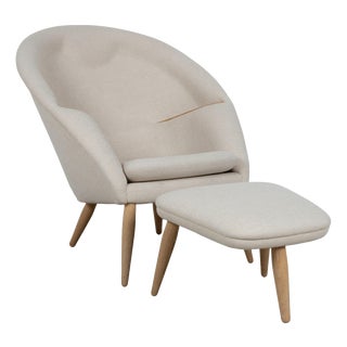 Set of Oda Lounge Chair and Ottoman in Cream Upholstery from Audo Copenhagen For Sale