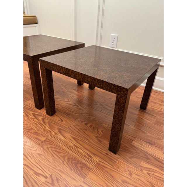 Wood Pair of Vintage Henredon Hollywood Regency Faux Tortoise Shell Parson Solid Wood Side Tables in Mottled Brown & Amber For Sale - Image 7 of 12