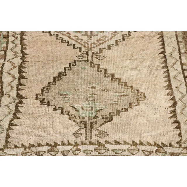 Vintage Turkish Oushak Runner Rug , 02'11 X 09'05 For Sale - Image 4 of 9