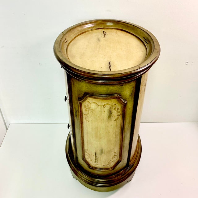 1980s Vintage Boho Chic Italian Maitland-Smith Style Hand Painted Oval Side Table Cabinet For Sale - Image 15 of 18