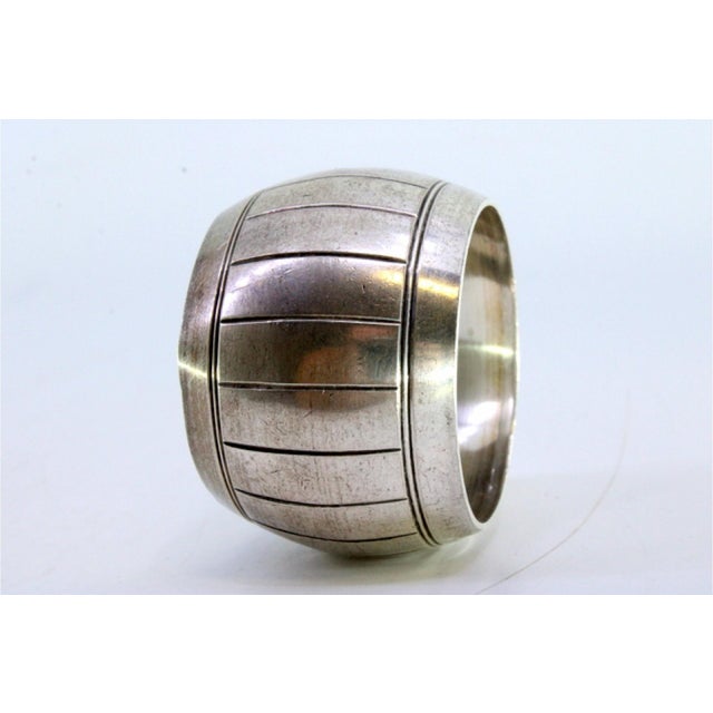 Silver Napkin Ring with Kite-Shaped Bands and Beaded Edges For Sale - Image 4 of 7