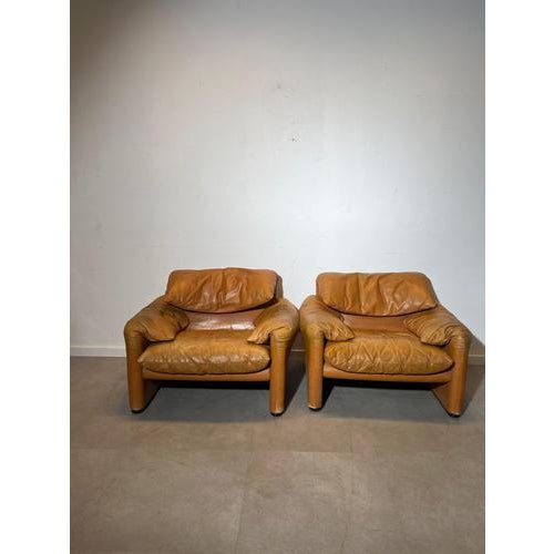 Maralunga Leather Lounge Chair by Vico Magistretti for Cassina For Sale - Image 9 of 10