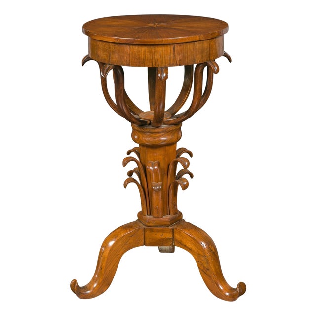 Biedermeier Period 1840s Austrian Walnut Guéridon with Star Inlay and Foliage For Sale