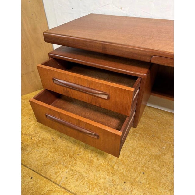 Vintage Teak Desk by Victor Wilkins for G-Plan, 1960 For Sale - Image 4 of 13