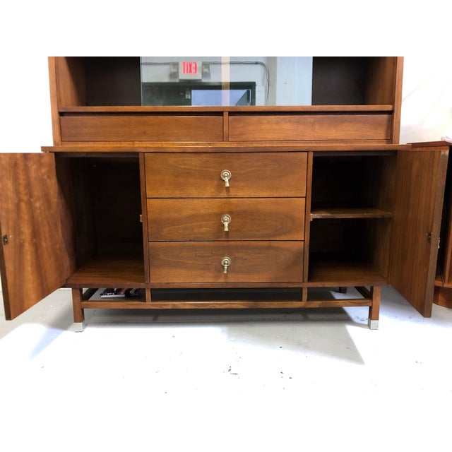 1970s Stanley Furniture Mid Century Walnut Glass Front China