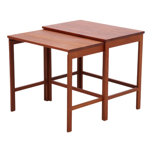 Mid-Century Danish Teak Nesting Tables, 1960s, Set of 2 For Sale