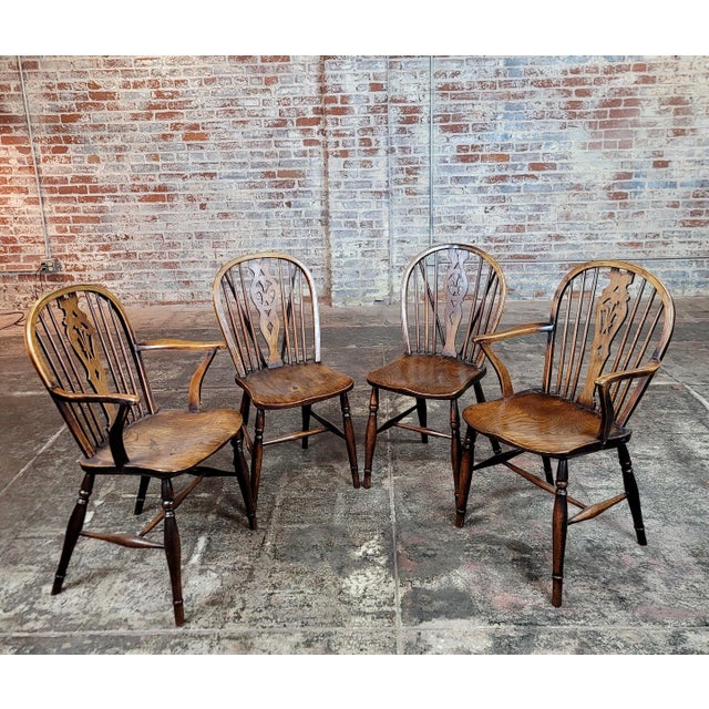English 19th Century Antique English Windsor Chairs - Set of 8 For Sale - Image 3 of 11