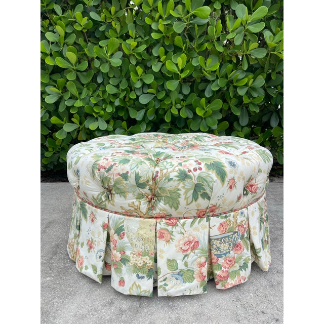 White Vintage Hickory Chair Tufted Round Ottoman in Botanical Print For Sale - Image 8 of 15