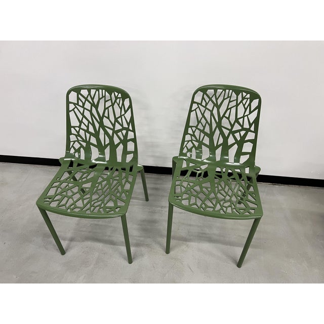 Maison Lecan presents this pair of Fast Forest chairs. We had these aluminum chairs, which we love, powder-coated by a...