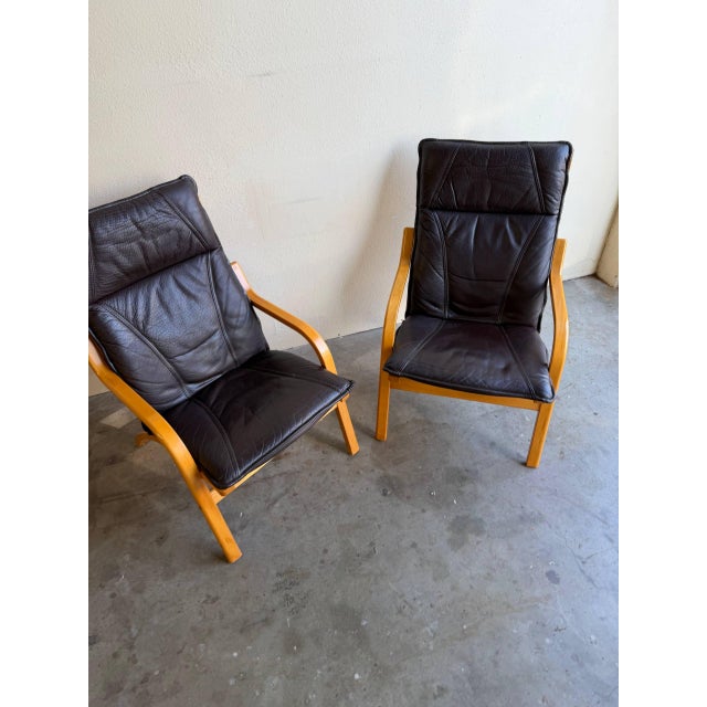 Mid-Century Modern Pair of Danish Stouby Leather Lounge Chairs Bentwood Frame – Mid-Century Modern Armchair 1960s For Sale - Image 3 of 10