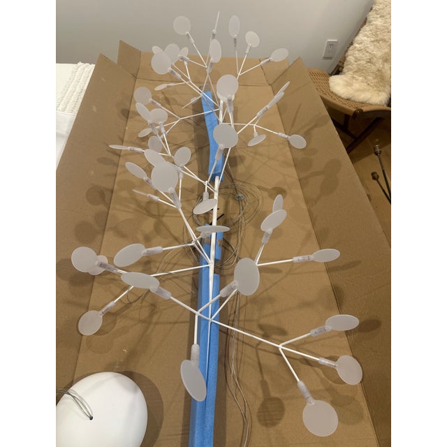 Moooi Contemporary Moooi Heracleum Endless Side Mounting Hardware in White Finish Open Box Very Good Negotiable Price For Sale - Image 4 of 5