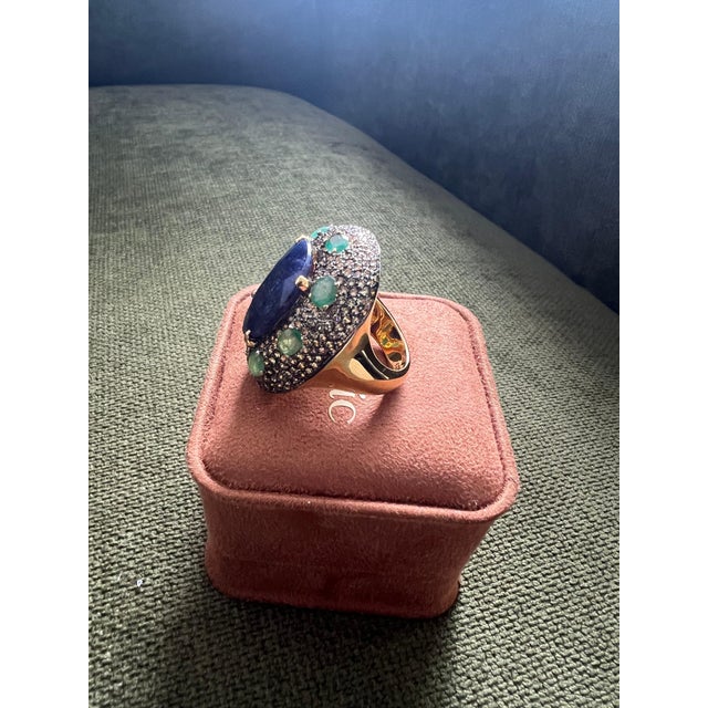 Art Deco Bochic “Orient” Natural Sapphire & Emerald Ring Set In 18K Gold & Silver For Sale - Image 3 of 17