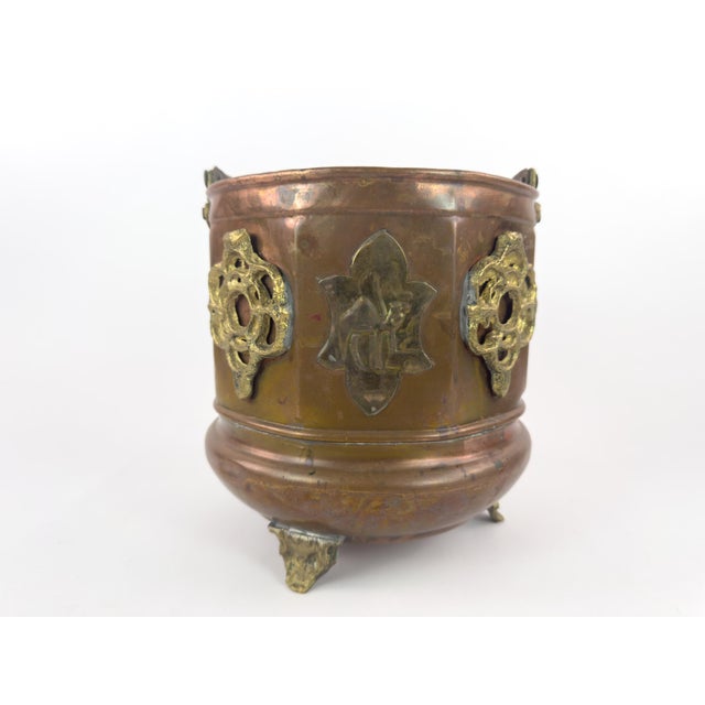 Antique French-Style Copper and Brass Jardiniere Planter With Gothic Mounts, C. 1900 For Sale - Image 6 of 18