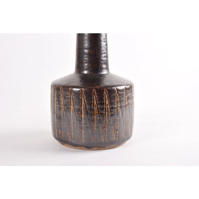 Mid-Century Danish Brown Glazed and Striped Ceramic Table Lamp from Palshus, 1960s For Sale - Image 6 of 12