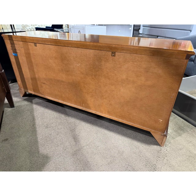 Mid-Century Modern 1980s Drexel Heritage Burl Mahogany Wood "18th Century Collection" Dresser For Sale - Image 3 of 6