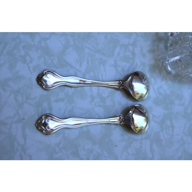 1940's Westmoreland Crystal Salt Cellars With Sterling Silver Salt Spoons- 4 Pieces For Sale - Image 12 of 14