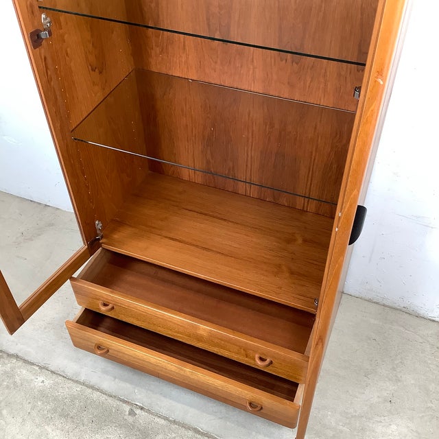 Late 20th Century Mid-Century Danish Teak Display Cabinet by Domino Møbler For Sale - Image 5 of 12