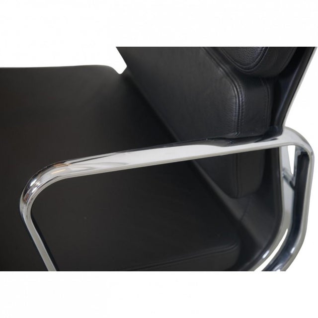 EA208 Chair in Black Leather by Charles Eames, 2000s For Sale - Image 6 of 17