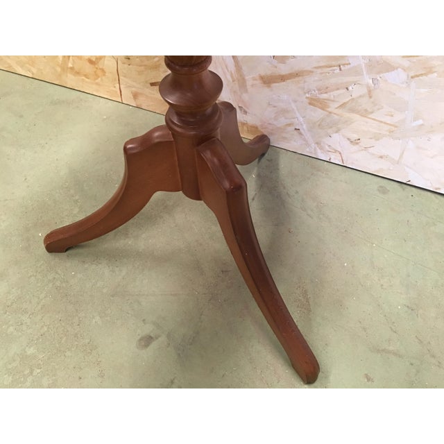 20th Century George III Style Piecrust Wine Table For Sale In Miami - Image 6 of 18