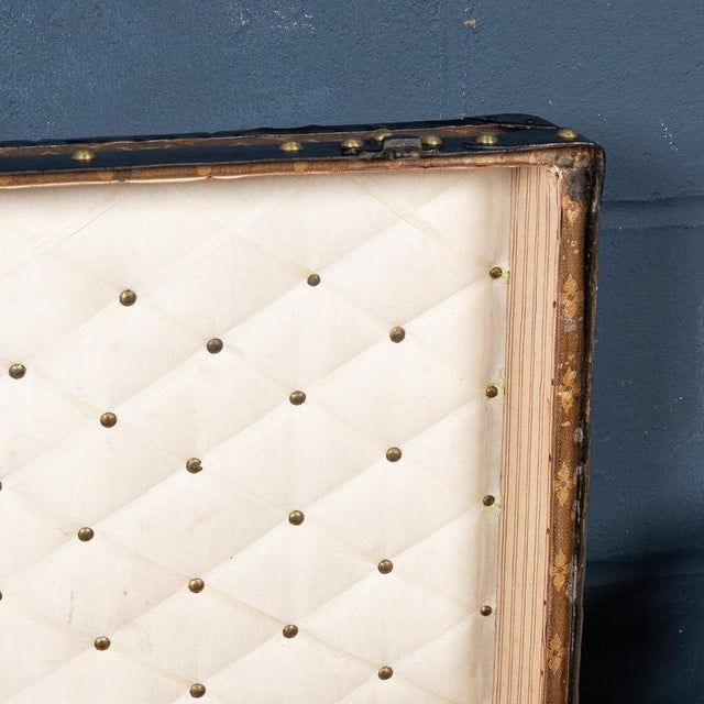 Trunk in Woven Canvas from Louis Vuitton, France, 1900s For Sale - Image 18 of 18