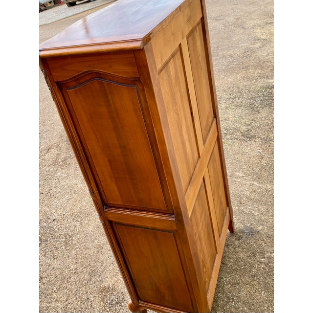 Louis XV Style Chest of 7 Drawers with Engraving, 1960s For Sale - Image 6 of 10