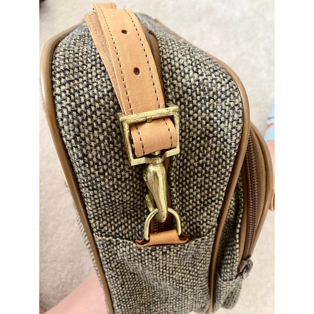 Vintage Hartmann Tweed & Leather 2-Piece Luggage Set - Garment & Companion Bag Excellent Condition For Sale - Image 12 of 18