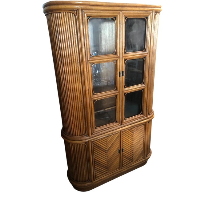 Vintage Split Reed Rattan China Cabinet For Sale - Image 4 of 17