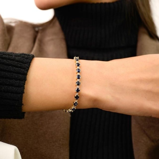 Ink Blue 1920s Inspired Classic Sapphire Diamond Tennis Bracelet in 14k Gold For Sale - Image 8 of 14