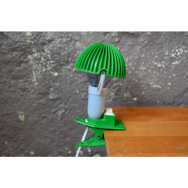 Green Mushroom Clip Desk Lamp in Green Plastic, France, 1980s For Sale - Image 8 of 8