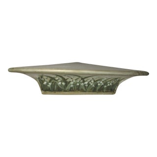 Vintage Lily of the Valley Design Resin Hanging Corner Wall Shelf For Sale