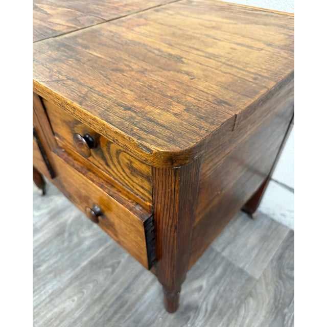 Antique Arts & Crafts Four Drawer Quarter Sawn White Oak Chest For Sale In Kansas City - Image 6 of 12