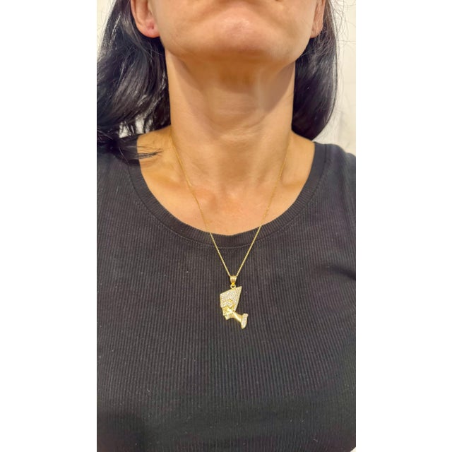 Vintage 1 Ct Diamond Face Pendant with hat 14 Karat Yellow Gold + Chain For Sale - Image 13 of 18