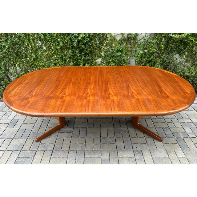 Vintage 1970s Danish Modern Teak Pedestal Base Extension Dining Table For Sale In Los Angeles - Image 6 of 12