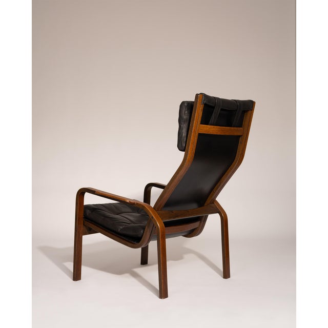 Chairs in Wengé Plywood and Black Leather by Yngve Ekström for Swedese, 1970s, Set of 2 For Sale - Image 6 of 16