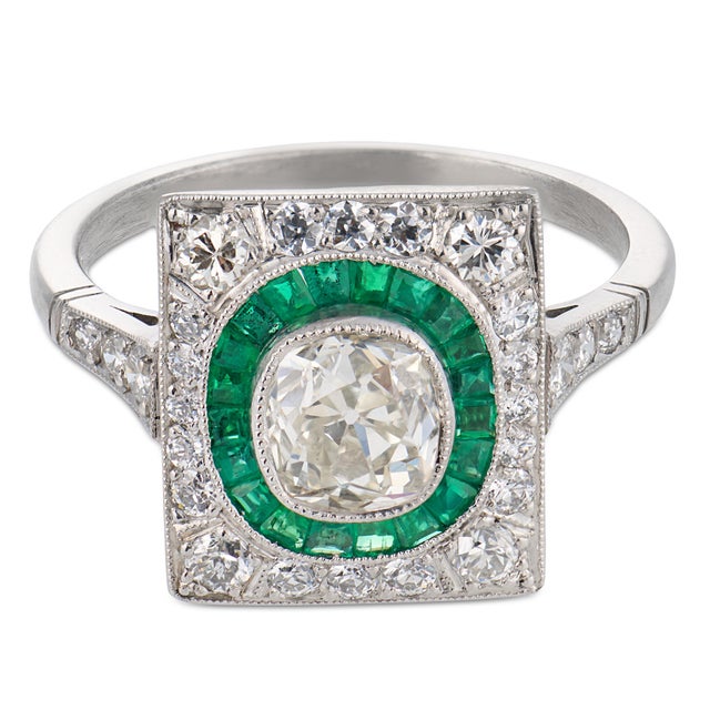 Contemporary Art Deco Style 1.00 Carat Old Mine Cut Diamond Emerald Platinum Target Ring, Size 7.25 For Sale - Image 3 of 6