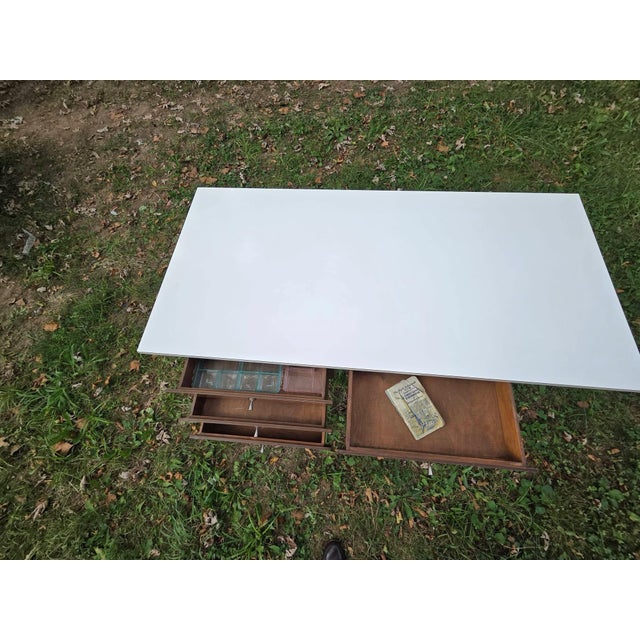 Mid-Century Modern 1950s Arthur for Shaver Howard /Madison Furniture Desk For Sale - Image 3 of 4