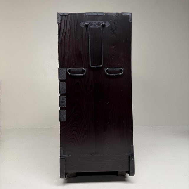 Traditional Japanese Iwayado Kuruma-Dansu on Wooden Wheels, 1960s For Sale - Image 18 of 18