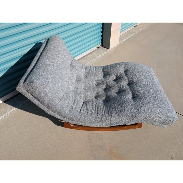 Mid Century Modern Walnut Wave Chaise Lounge Chair Attributed to Adrian Pearsall for Craft Associates, C1960s For Sale - Image 15 of 15