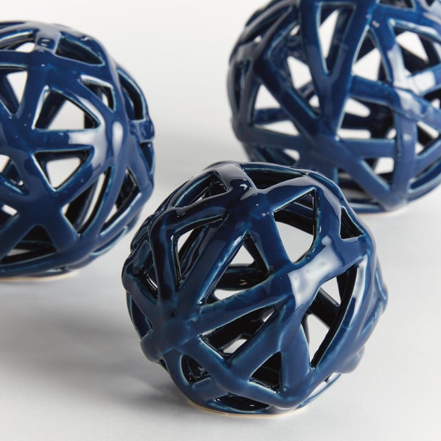 Kenneth Ludwig Chicago Alicia Orb Small For Sale - Image 4 of 5