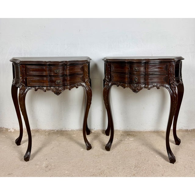 French Louis XV Style Bombe Nightstands with Two Drawers, 1930, Set of 2 For Sale - Image 4 of 12