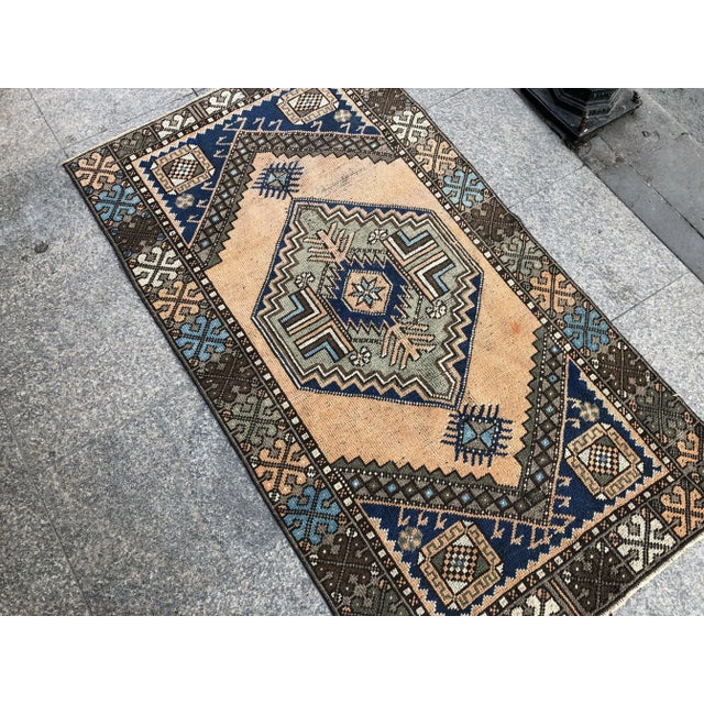 Textile Turkish Contemporary Wool Rug - 3′1″ × 5′5″ For Sale - Image 7 of 11