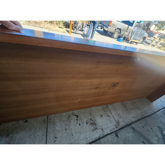 Danish modern Brouer Rosewood Dresser, nine drawer, very good vintage condition Top has mínimo marks on of years of use