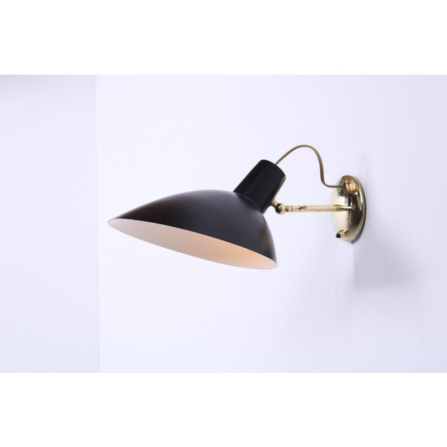 1950s Visor Black Wall Lamp in Brass by Vittoriano Vigano for Arteluce, 1950s For Sale - Image 5 of 16