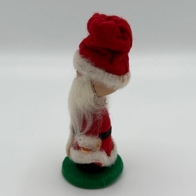 Rustic European Vintage 1960s German Mid-Century Felt Santa Figure on Green Base – Christmas Decoration For Sale - Image 3 of 6